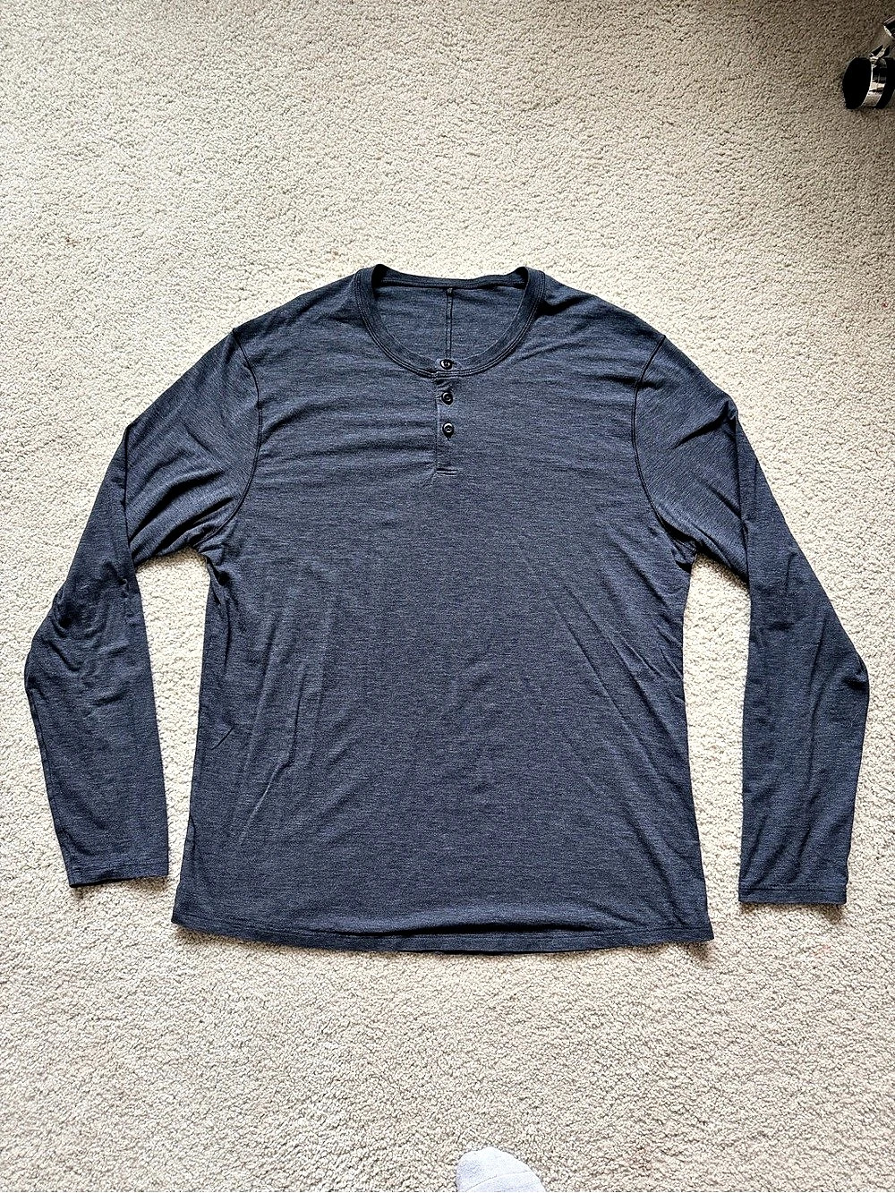 lululemon 5 Year Basic Long Sleeve Henley Long Sleeve Henley in Gray Large